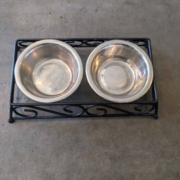 Pet Food And Water Bowls with Metal Stand. Size Small - Picture 1 of 4